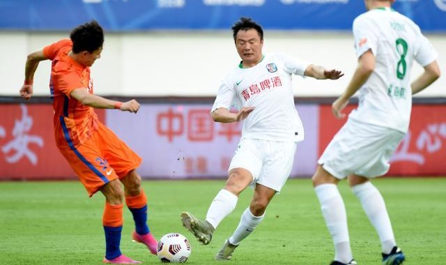 开云官网-青岛队铁桶阵崩了又要为保级而战 近3战0进球